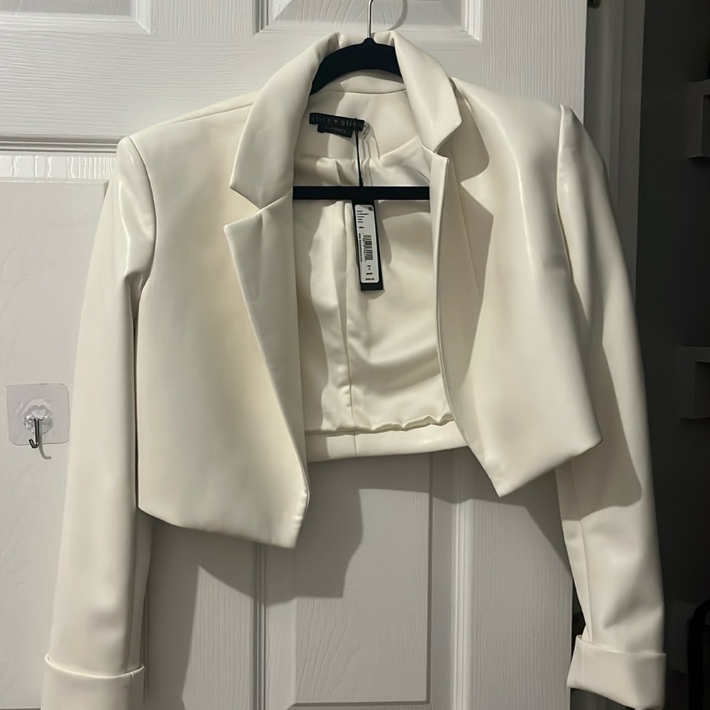 Alice and olivia new with tag leather white jacket